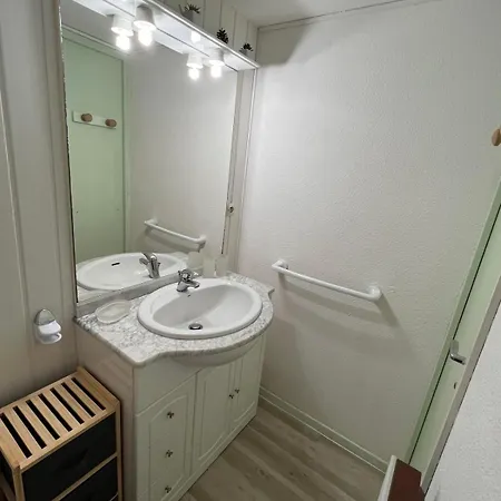 Maisonette Dans *